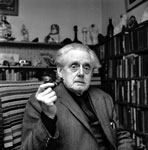 Hugh McDiarmid (BBC Writing Scotland www.bbc.co.uk/scotland/arts/writingscotland/) Hugh McDiarmid (BBC Writing Scotland www.bbc.co.uk/scotland/arts/writingscotland/)